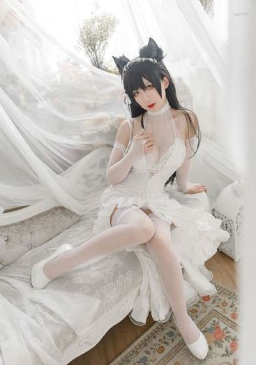 漂亮秘书的目的_超清超清免费观看
